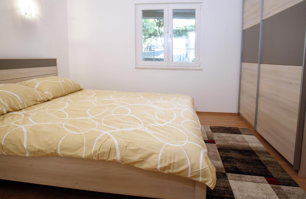 Apartment Fila I Jure Solin Room photo
