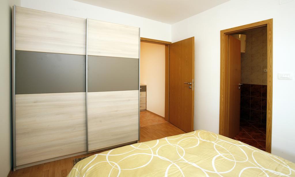 Apartment Fila I Jure Solin Room photo