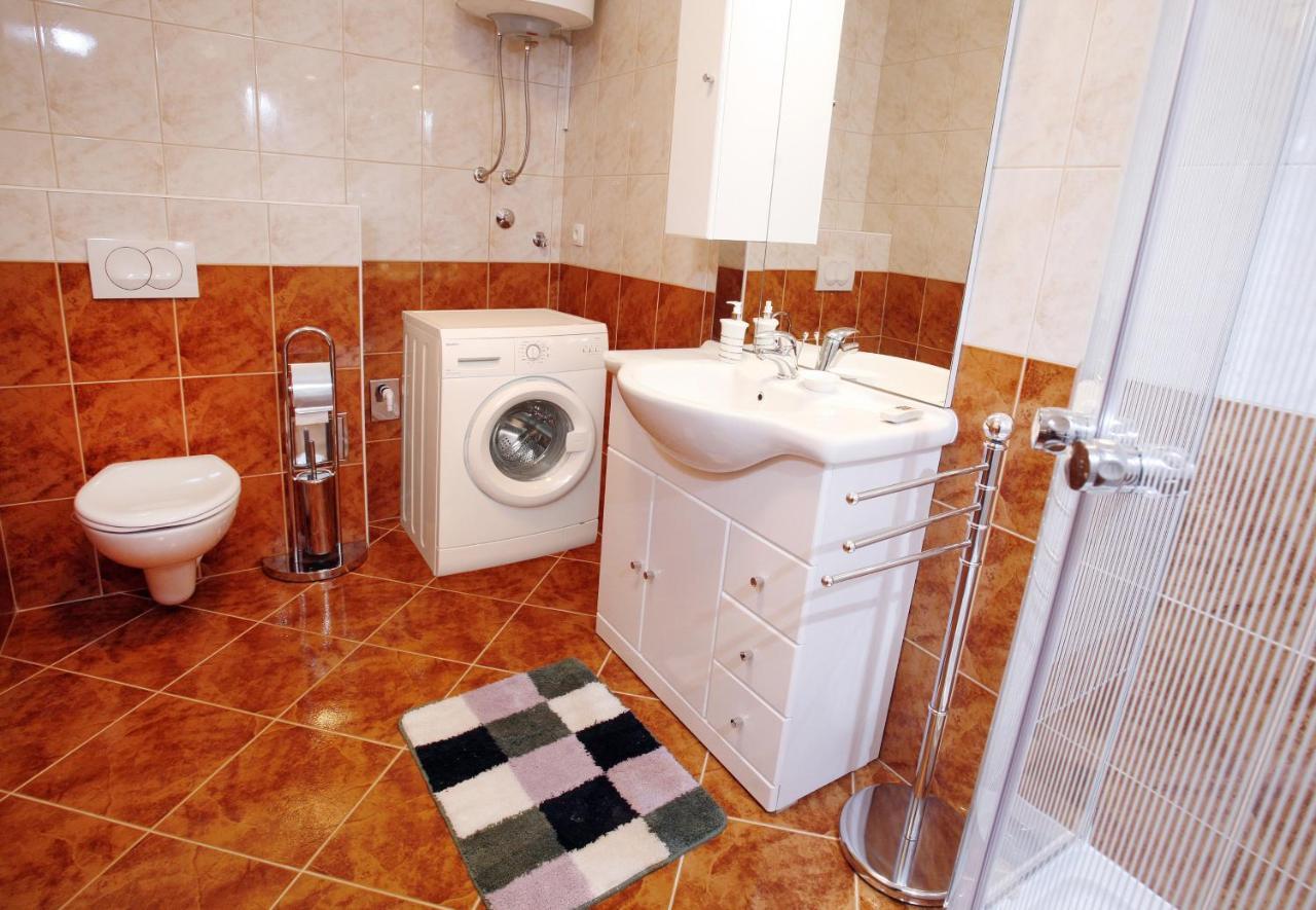 Apartment Fila I Jure Solin Room photo